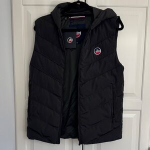 Fusalp TIMEO quilted, hooded vest. NWT